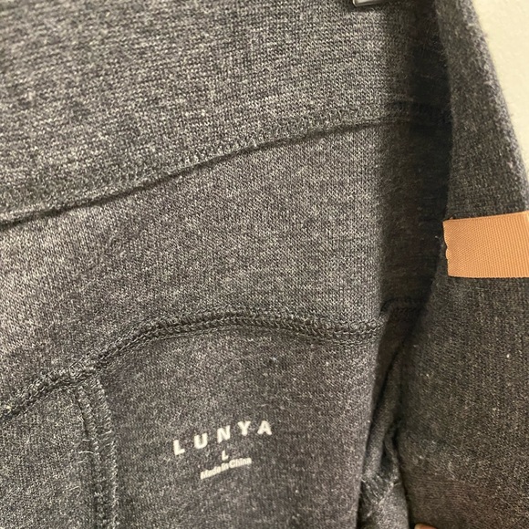 Lunya Restore Pocket legging - charcoal grey - Picture 5 of 5